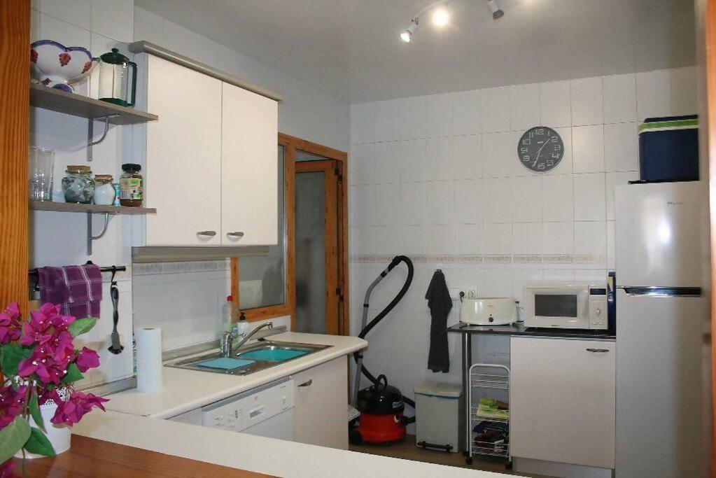 Beachside Apartment In The Centre Of El Campello Exteriér fotografie